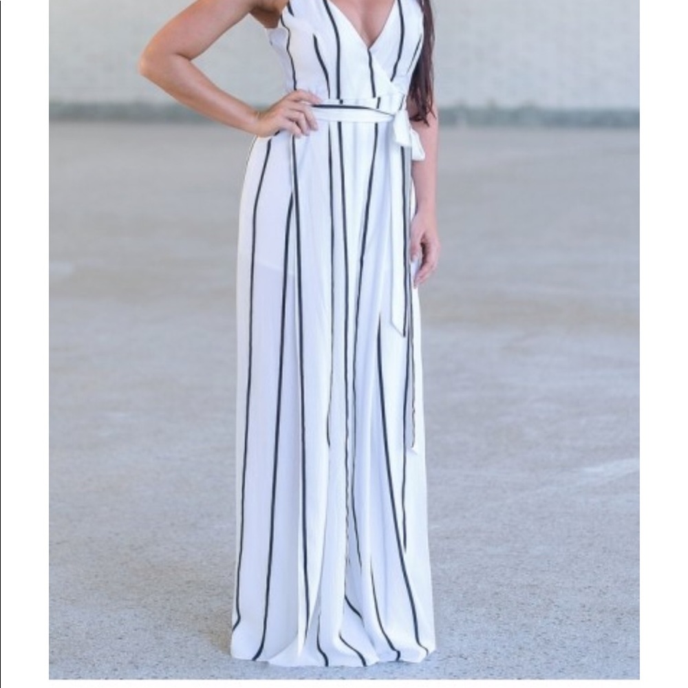 Elegant stripped jumpersuit
